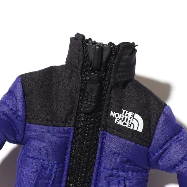 THE NORTH FACE(ザノースフェイス)の新品！THE NORTH FACE MINI NUPTSE JACKET メンズのファッション小物(キーホルダー)の商品写真