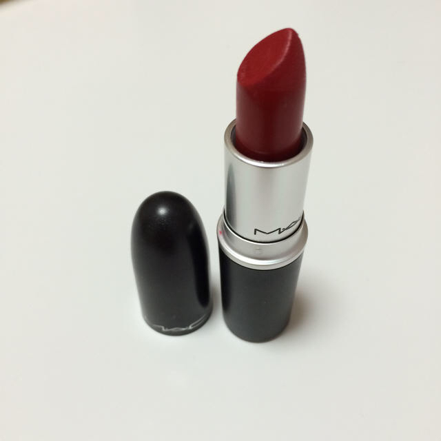 MAC(マック)のMAC 赤リップ コスメ/美容のベースメイク/化粧品(口紅)の商品写真