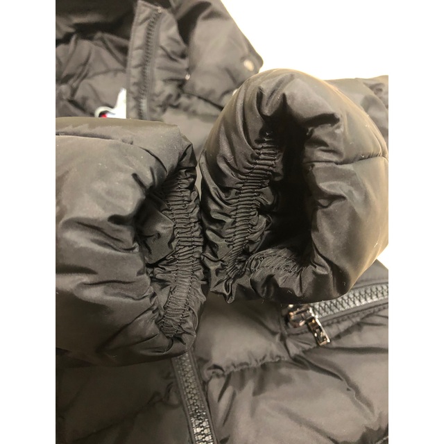 MONCLER(モンクレール)のモンクレール ダウン キッズ 6A 120cm 黒 キッズ/ベビー/マタニティのキッズ服女の子用(90cm~)(ジャケット/上着)の商品写真