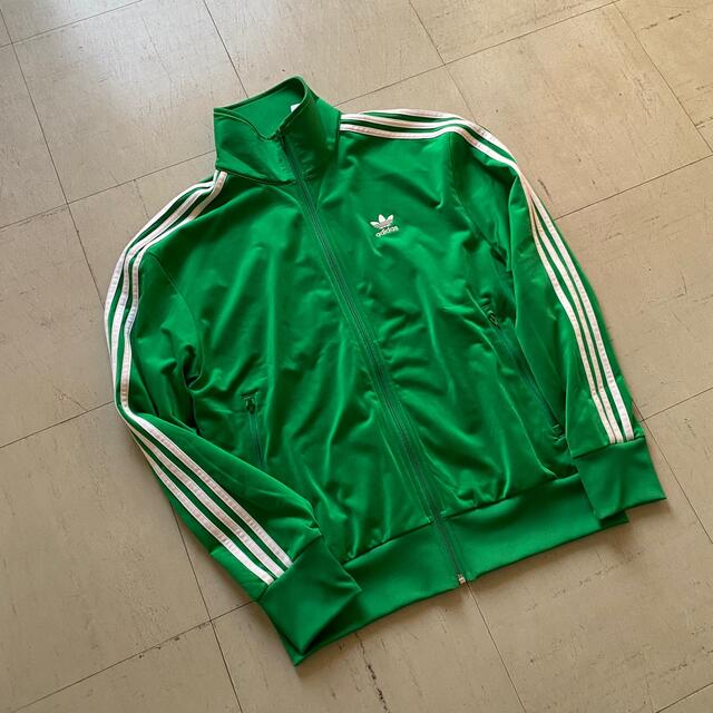 adidas トラックジャケット