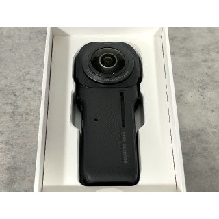 Insta360 ONE RS 1インチ 360度版+ケース+純正自撮り棒(ビデオカメラ)