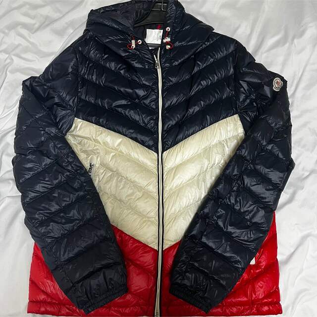 MONCLER(モンクレール)の※アンニョン様専用【美品】モンクレール　ダウンジャケット メンズのジャケット/アウター(ダウンジャケット)の商品写真