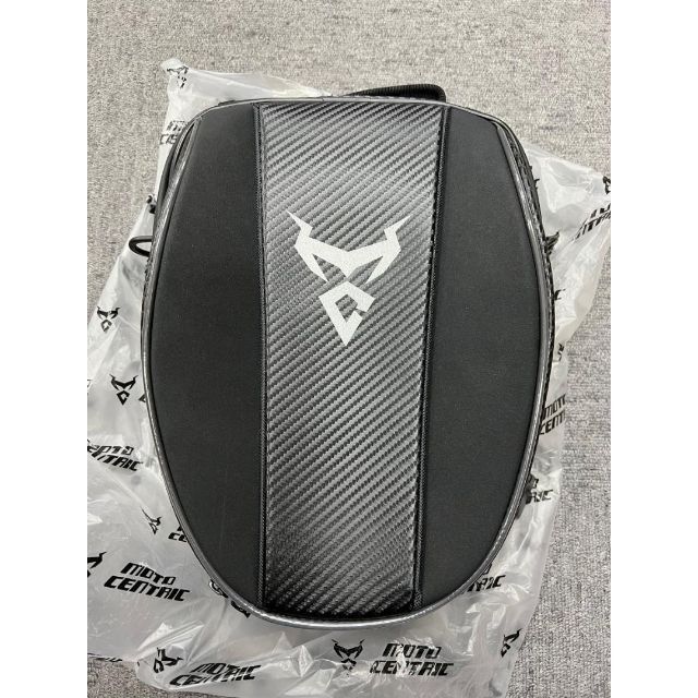 243215CMサイズ0079 MOTO CENTRIC バイク用タンクバッグ 防水 ロゴ灰色