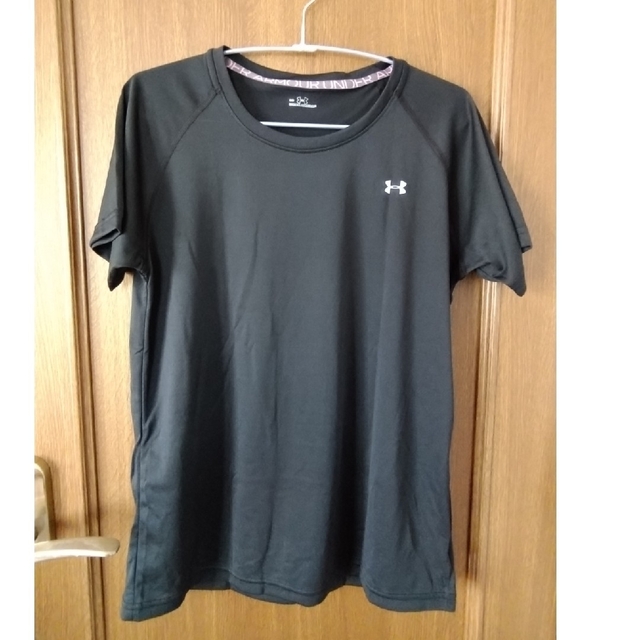 UNDER ARMOUR(アンダーアーマー)のアンダーアーマートレーニングウェア レディースのトップス(Tシャツ(半袖/袖なし))の商品写真