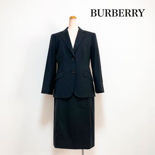 バーバリー(BURBERRY)のBURBERRY LONDON スカートスーツ 黒 大きいサイズ 裏地ロゴ 上品(スーツ)