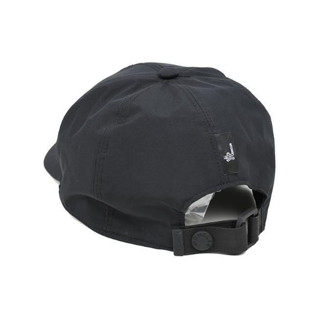 MONCLER(モンクレール)のMONCLER モンクレール  ブラックキャップ帽子 3B00004 54AL5 999 イタリア正規品 新品 レディース レディースの帽子(キャップ)の商品写真