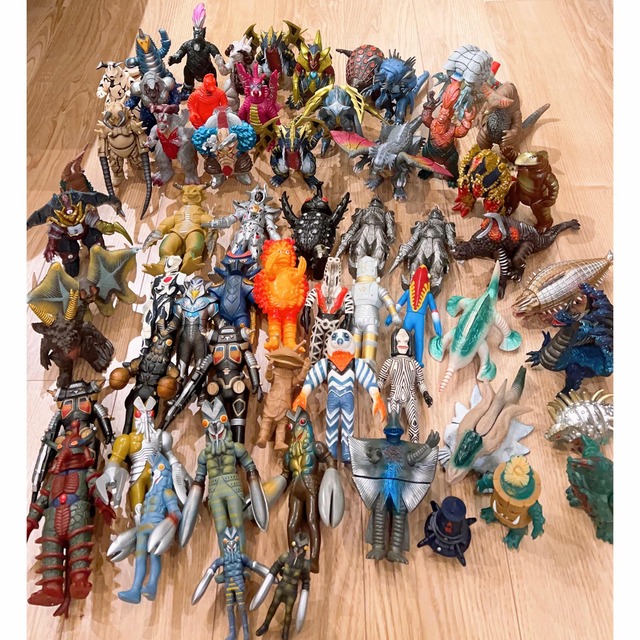 ゆったり柔らか ウルトラマン ソフビ 怪獣 まとめ売り 61体 - 特撮