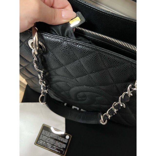 CHANEL(シャネル)のCHANEL GST レディースのバッグ(ハンドバッグ)の商品写真