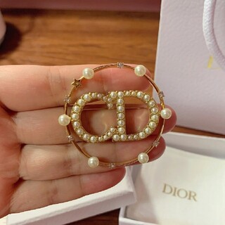 Christian Dior - ディオール CLAIR D LUNE ブローチの通販｜ラクマ
