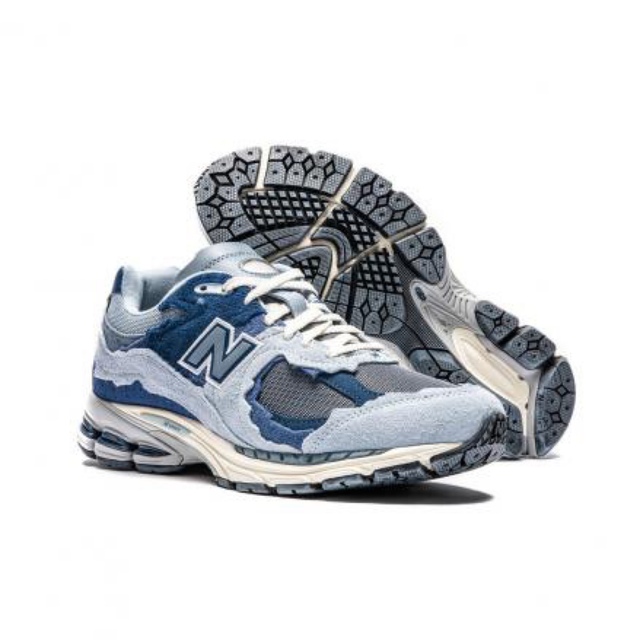 New Balance(ニューバランス)のNew Balance M2002RDI atmos 28.5cm メンズの靴/シューズ(スニーカー)の商品写真