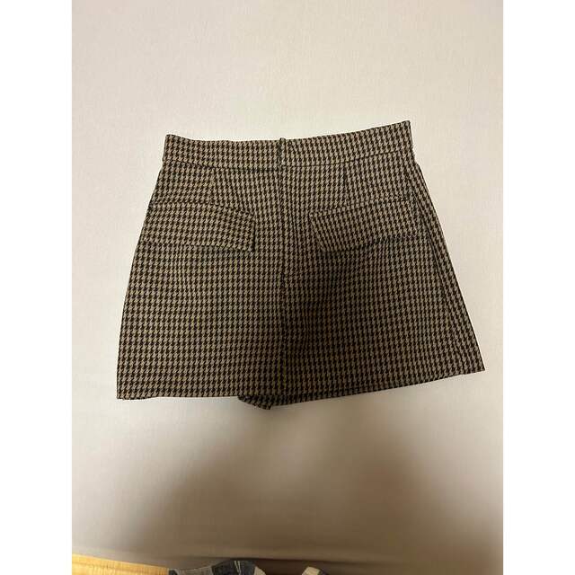ZARA(ザラ)の【 ZARA ザラ 】 フラップポケット スコート チェック 茶 XS スカパン レディースのスカート(ミニスカート)の商品写真