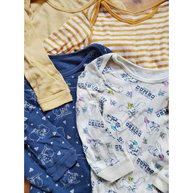 UNIQLO(ユニクロ)のUNIQLOロンパース肌着　サイズ90 キッズ/ベビー/マタニティのキッズ服男の子用(90cm~)(下着)の商品写真