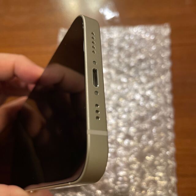 【超美品】 iPhone 14 256GB スターライト 残債無し 6