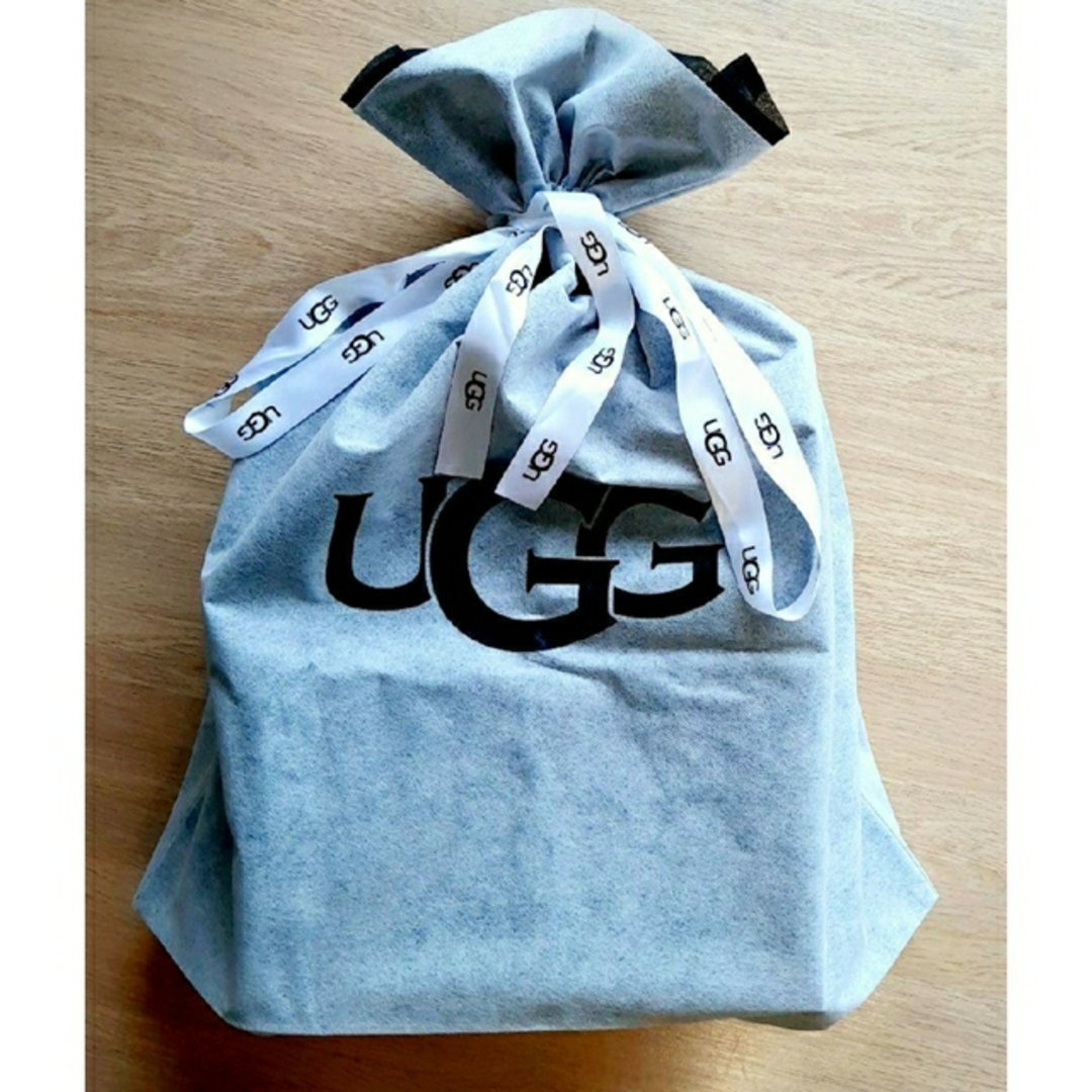 UGG(アグ)の新品★激レア　UGGクラシックショート BLVD ムートン ブーツ レディースの靴/シューズ(ブーツ)の商品写真