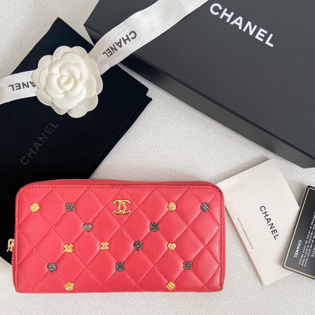 CHANEL(シャネル)のCHANELミニモチーフ ラウンドファスナー長財布 メンズのファッション小物(長財布)の商品写真