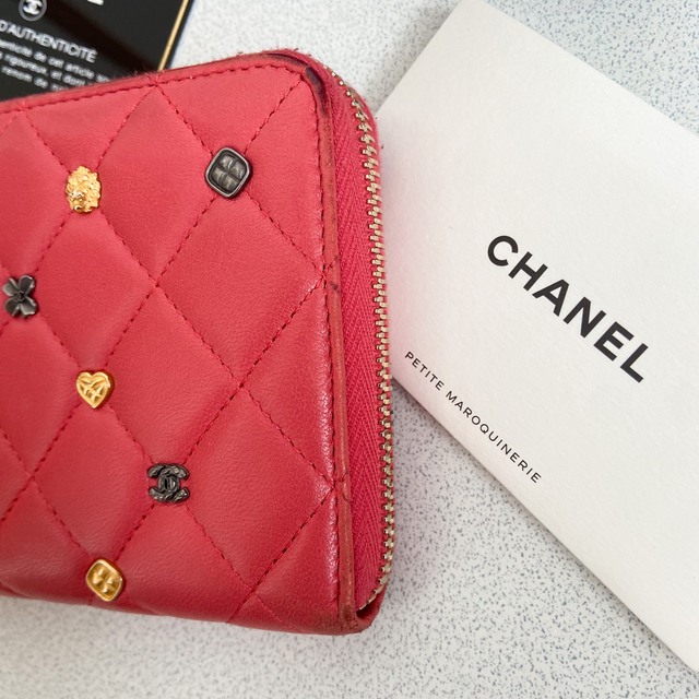 CHANEL(シャネル)のCHANELミニモチーフ ラウンドファスナー長財布 メンズのファッション小物(長財布)の商品写真