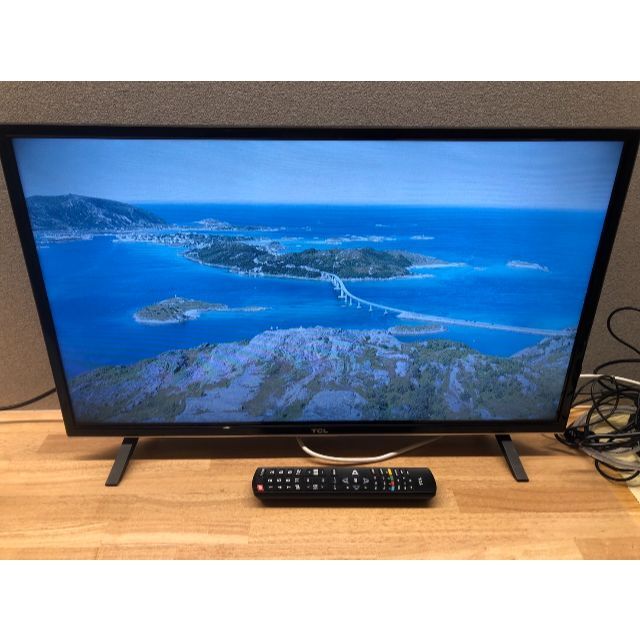 TCL 32D300 液晶　テレビ　32型　2018年製　美品映り綺麗！