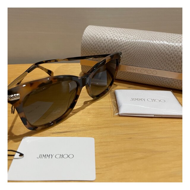 JIMMY CHOO(ジミーチュウ)の【正規品・新品未使用】Jimmy Choo ジミーチュウ サングラス レディースのファッション小物(サングラス/メガネ)の商品写真