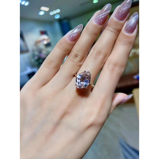 天然クンツァイト リング 6.02ct k18 ¥ レディースのアクセサリー(リング(指輪))の商品写真