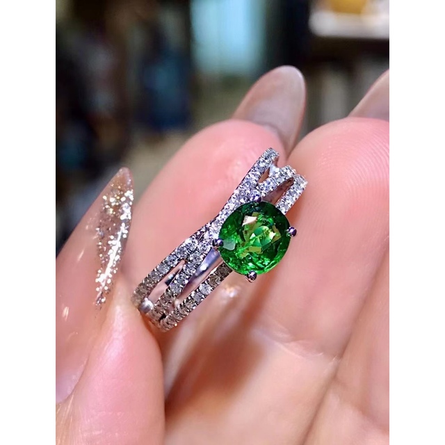 天然ツァボライト ダイヤモンド リング 0.99ct k18