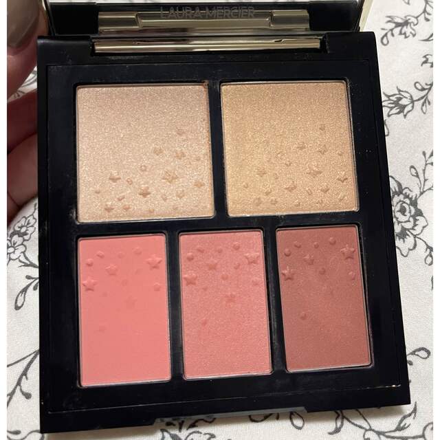 laura mercier(ローラメルシエ)のしい様専用 コスメ/美容のベースメイク/化粧品(チーク)の商品写真