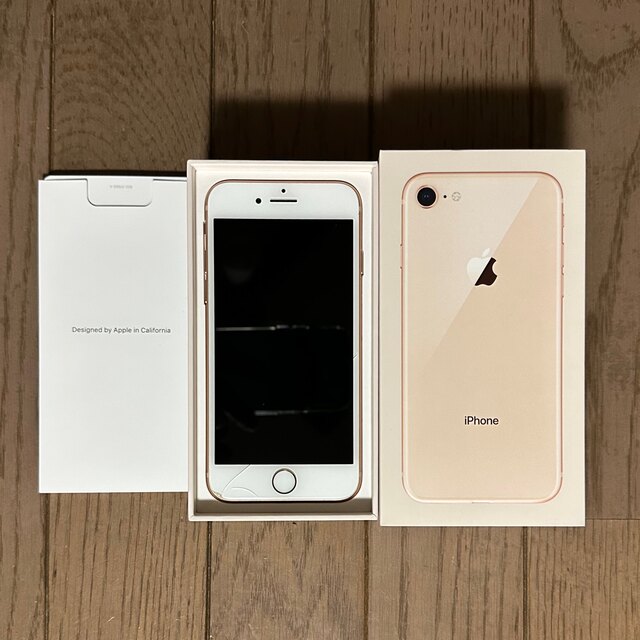 iPhone ゴールド docomo 64GB 箱付 殿堂