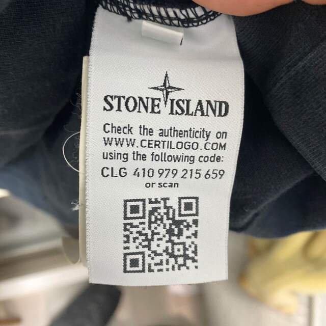 STONE ISLAND(ストーンアイランド)のストーンアイランド ロンT スウェット 黒 L メンズのトップス(スウェット)の商品写真