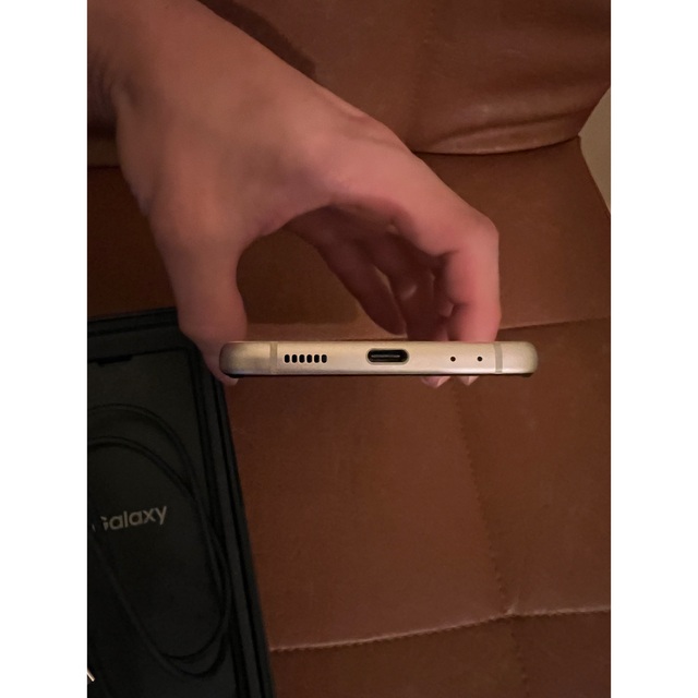 Galaxy - 値下げGalaxy Z Flip3 5G クリーム 128 GB docomoの通販 by Galaxy - 値下げGalaxy Z Flip3 5G クリーム 128 GB docomoの通販 by