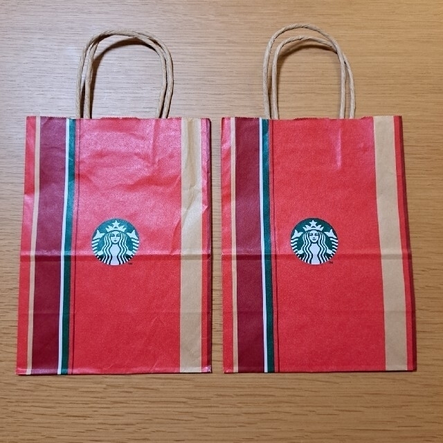 Starbucks Coffee(スターバックスコーヒー)の【スタバ】紙袋　ショッパー　ホリデーシリーズ レディースのバッグ(ショップ袋)の商品写真