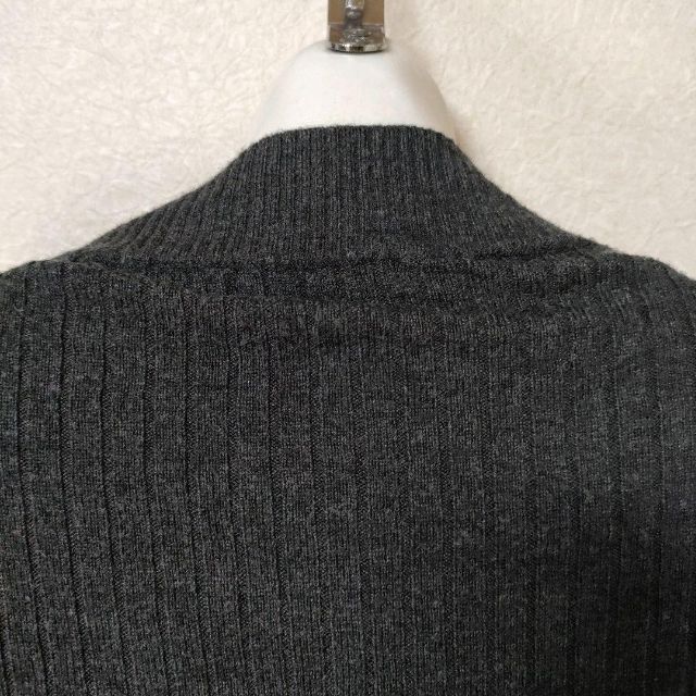 Bershka(ベルシュカ)のBershka・knitwear ベルシュカ ショート丈 ニットセーター Ｌ レディースのトップス(ニット/セーター)の商品写真