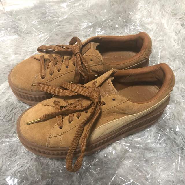 PUMA(プーマ)のPUMA x FENTY Creeper Suede 24cm レディースの靴/シューズ(スニーカー)の商品写真