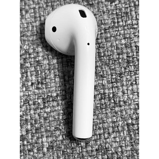 Apple(アップル)のApple AirPods 2世代　片耳 L 片方 左耳 208 スマホ/家電/カメラのオーディオ機器(ヘッドフォン/イヤフォン)の商品写真