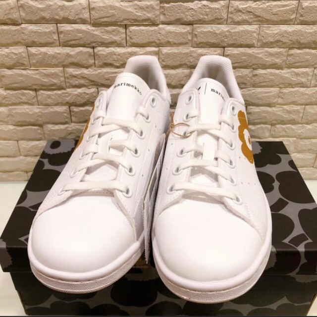 adidas(アディダス)のEmily様専用　Marimekko Stan Smith 23.5cm レディースの靴/シューズ(スニーカー)の商品写真