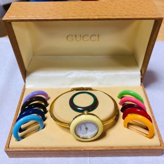 Gucci - ◇稼働◇ GUCCI 11/12.2 チェンジベゼル 白 クオーツ ケース
