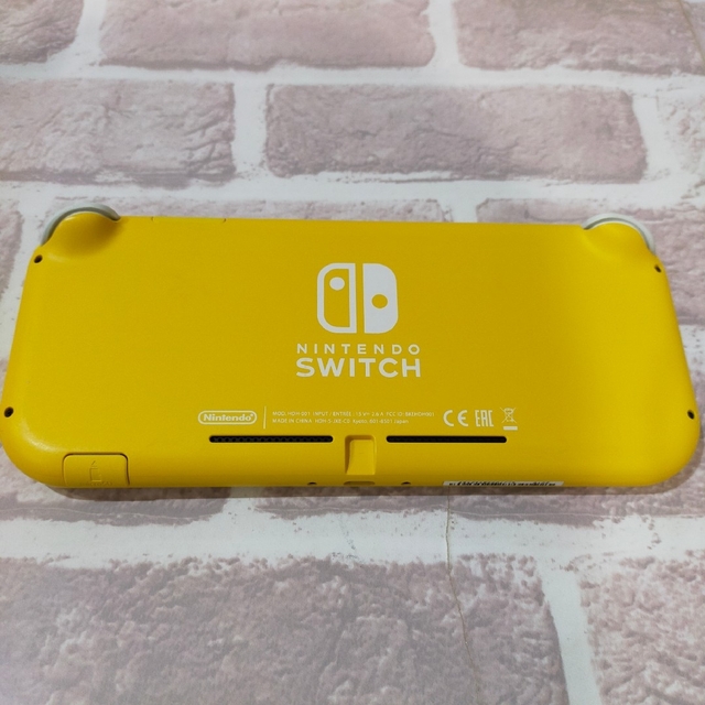 Nintendo Switch Lite イエロー 本体 6