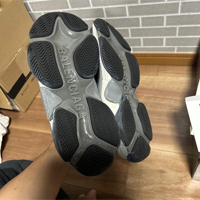 Balenciaga(バレンシアガ)のBalenciaga Triple S 2.0 NY’Grey’ バレンシアガ  メンズの靴/シューズ(スニーカー)の商品写真