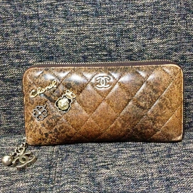 CHANEL 長財布