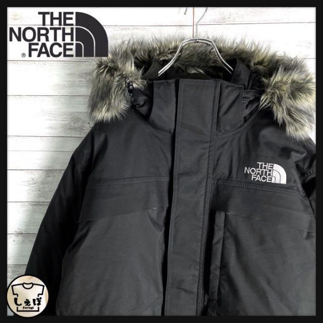 THE NORTH FACE(ザノースフェイス)の【ビッグサイズ】ノースフェイス☆ワンポイント刺繍ロゴファー付きダウンジャケット メンズのジャケット/アウター(ダウンジャケット)の商品写真