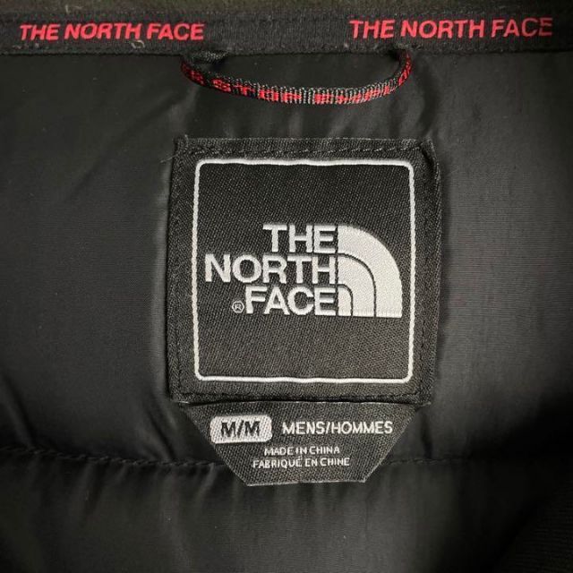 THE NORTH FACE(ザノースフェイス)の【ビッグサイズ】ノースフェイス☆ワンポイント刺繍ロゴファー付きダウンジャケット メンズのジャケット/アウター(ダウンジャケット)の商品写真