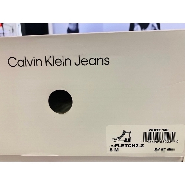 入手困難★Calvin Klein Jeans今年のヒット商品　ロゴスニーカー