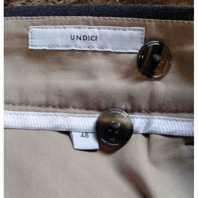 PT01(ピーティーゼロウーノ)の未使用新品　PT TORINO ウール100%スラックス　Edge　W48 メンズのパンツ(スラックス)の商品写真