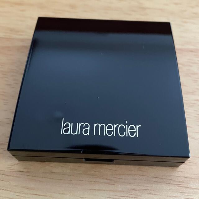 laura mercier(ローラメルシエ)のローラ　メルシエ　ブラッシュカラー　インフュージョン　08 コスメ/美容のベースメイク/化粧品(チーク)の商品写真