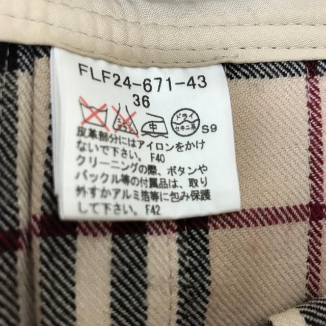 バーバリーブルーレーベル 巻きスカート 36 バーバリーブルーレーベル 巻きスカート 36