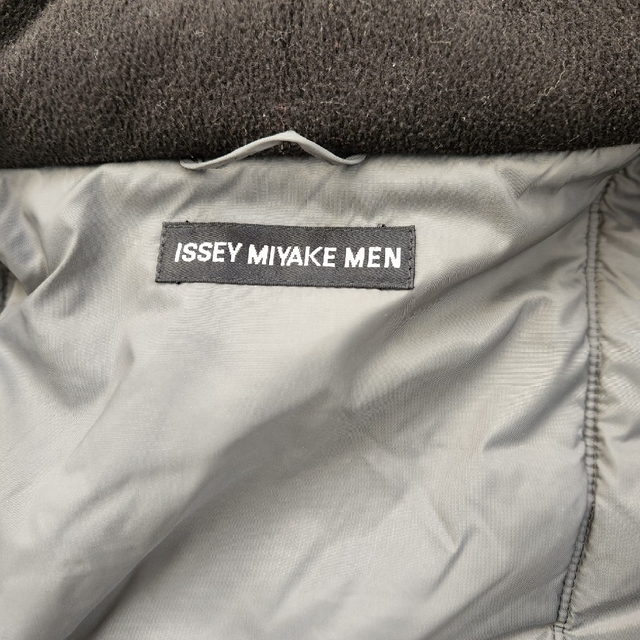 ISSEY MIYAKE MEN(イッセイミヤケメン)のISSEY MIYAKE MEN メンズアウター メンズのジャケット/アウター(その他)の商品写真