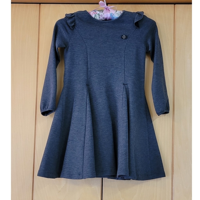 TOCCA(トッカ)の美品❗　トッカ　ワンピース　130 キッズ/ベビー/マタニティのキッズ服女の子用(90cm~)(ワンピース)の商品写真