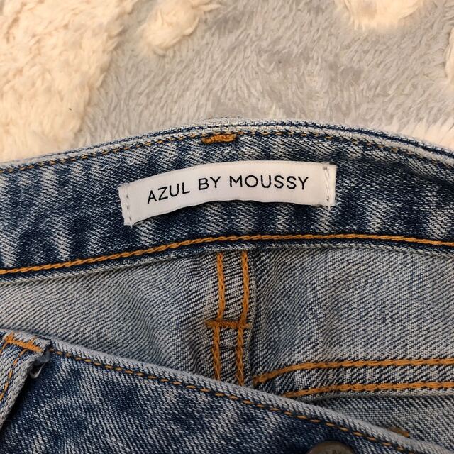 AZUL by moussy(アズールバイマウジー)のAZUL ダメージジーンズ レディースのパンツ(デニム/ジーンズ)の商品写真