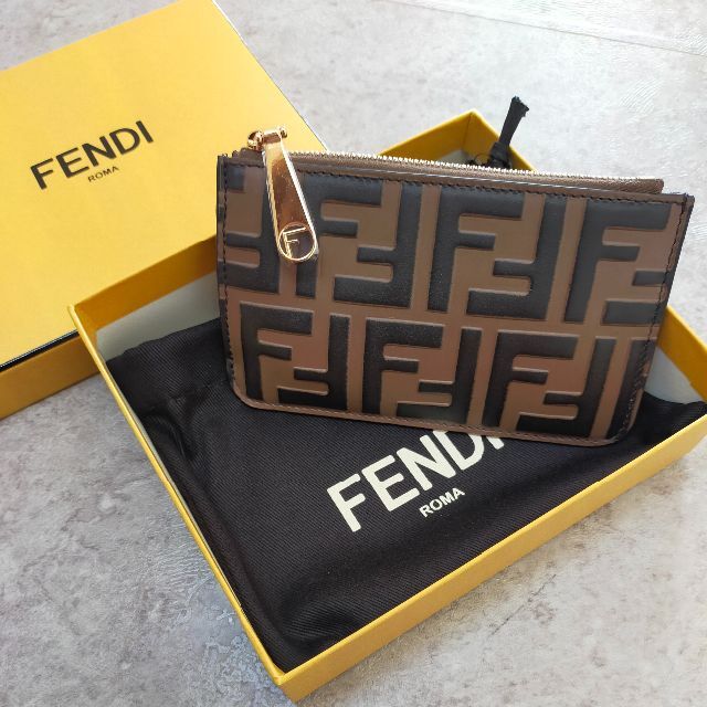 FENDI フェンディ FFロゴ キーリングポーチ コインケース