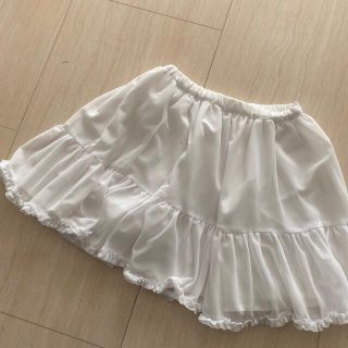 ベベ(BeBe)のべべ　BeBe チュチュ　白　130cm 美品(スカート)