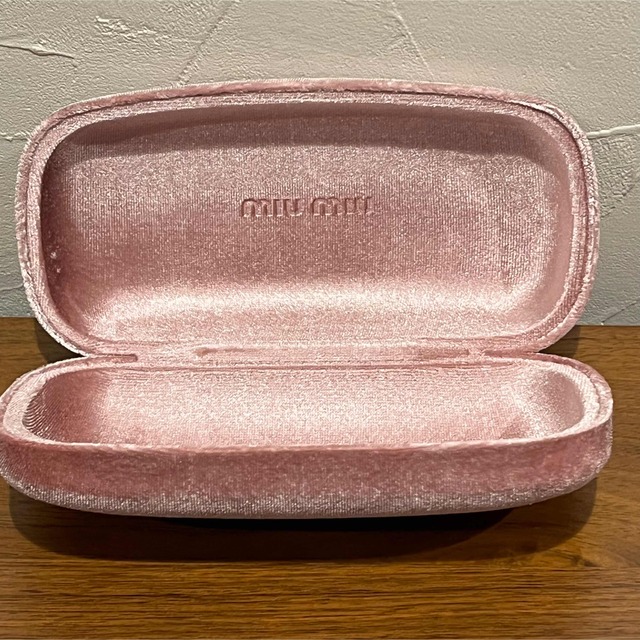 MIU MIU - aloha様専用 miu miu ミュウミュウ サングラスケース MIU MIU - aloha様専用 miu miu ミュウミュウ サングラスケース