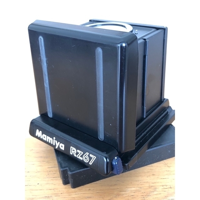 マミヤRZ67 ウエストレベルファインダー・大きさ比較写真添付 【超特価